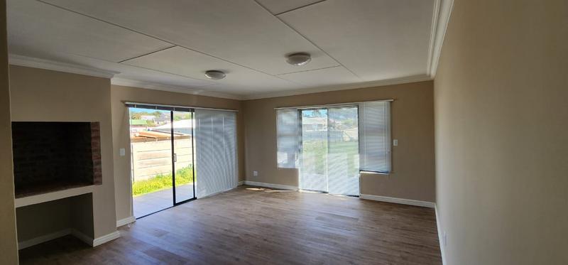 3 Bedroom Property for Sale in Albertinia Western Cape